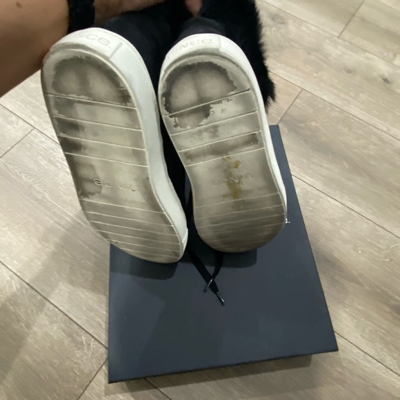 ⬇️PRICE⬇️ VINCE - Nyack Rabbit Fur -  Cuff Sneaker -  Black - 7M - Picture 6 of 10